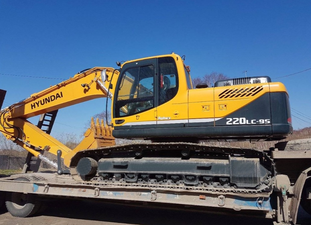 Hyundai R220LC - 2021 - Image 3