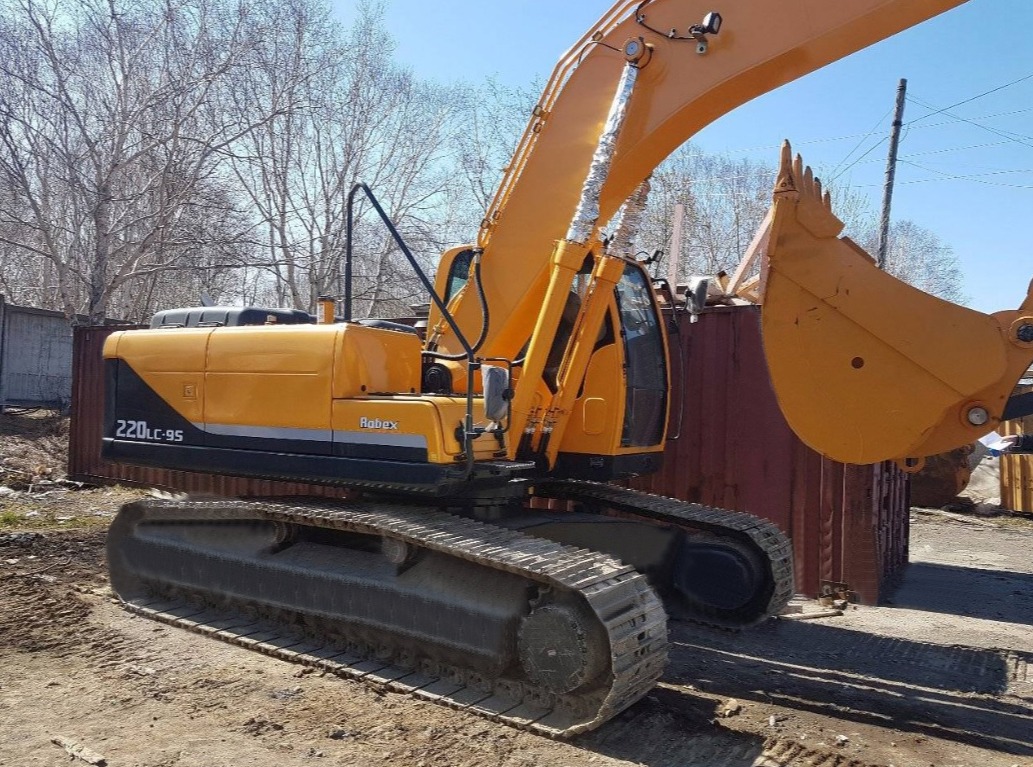 Hyundai R220LC - 2021 - Image 4